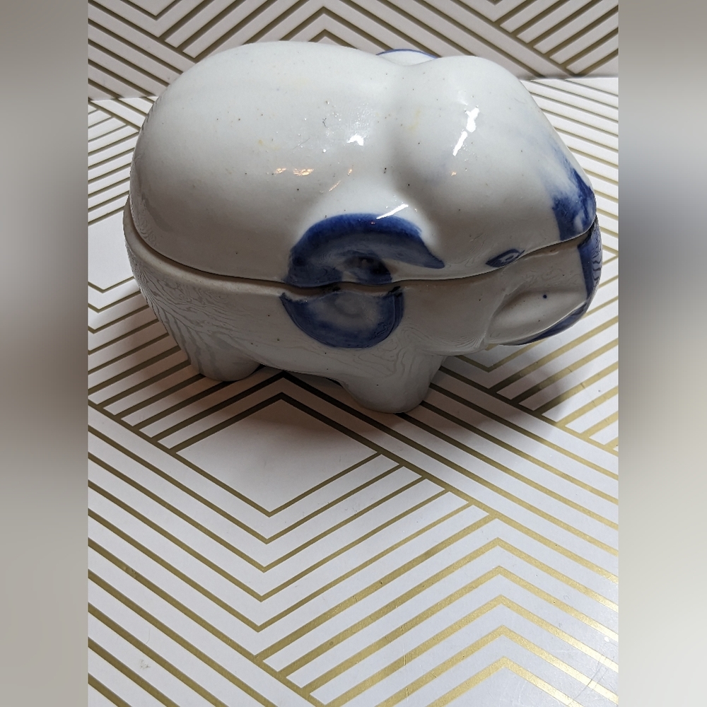 Beautiful Porcelain 3" x 5" Elephant Trinket Box Catch All Elephant Figurine...